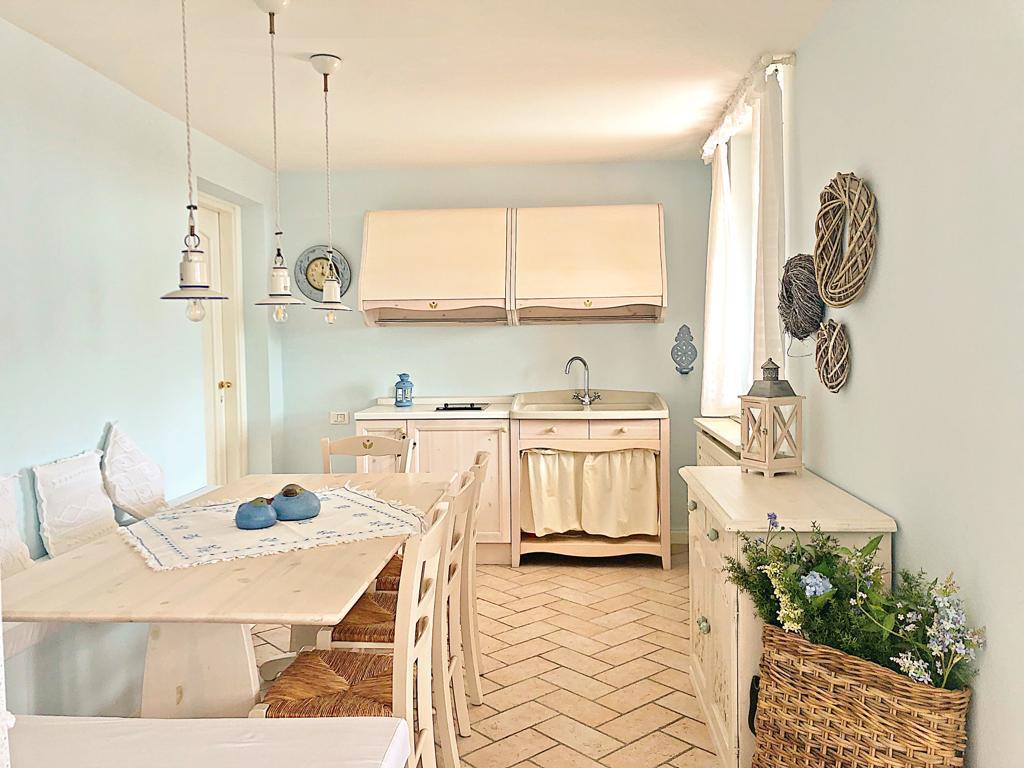 Alice's Nest Villa in Padenghe - Ground Floor Fully Equipped Kitchen